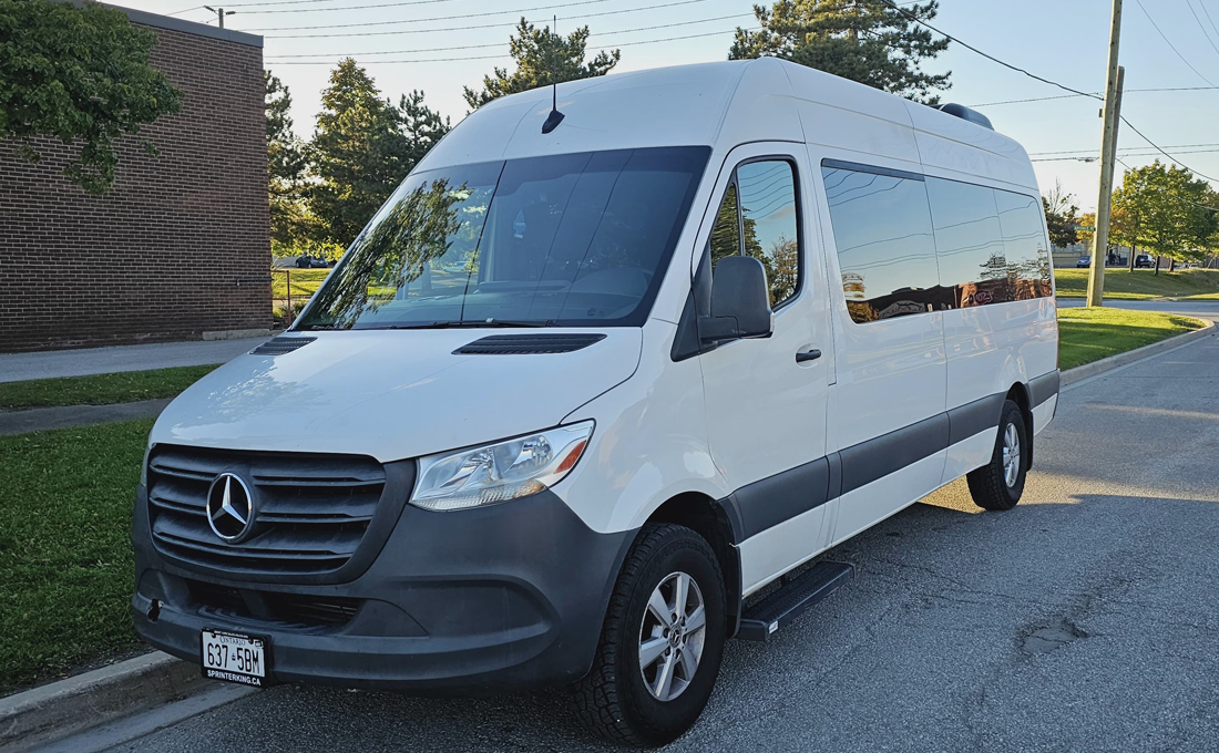 15 passengers van